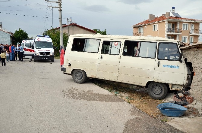Eskişehir’de Trafik Kazası: 8 Yaralı